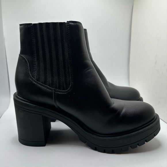 CUSHIONAIRE Women's chelsea boot +Memory Foam 8 WIDE BLACK - Picture 1 of 7